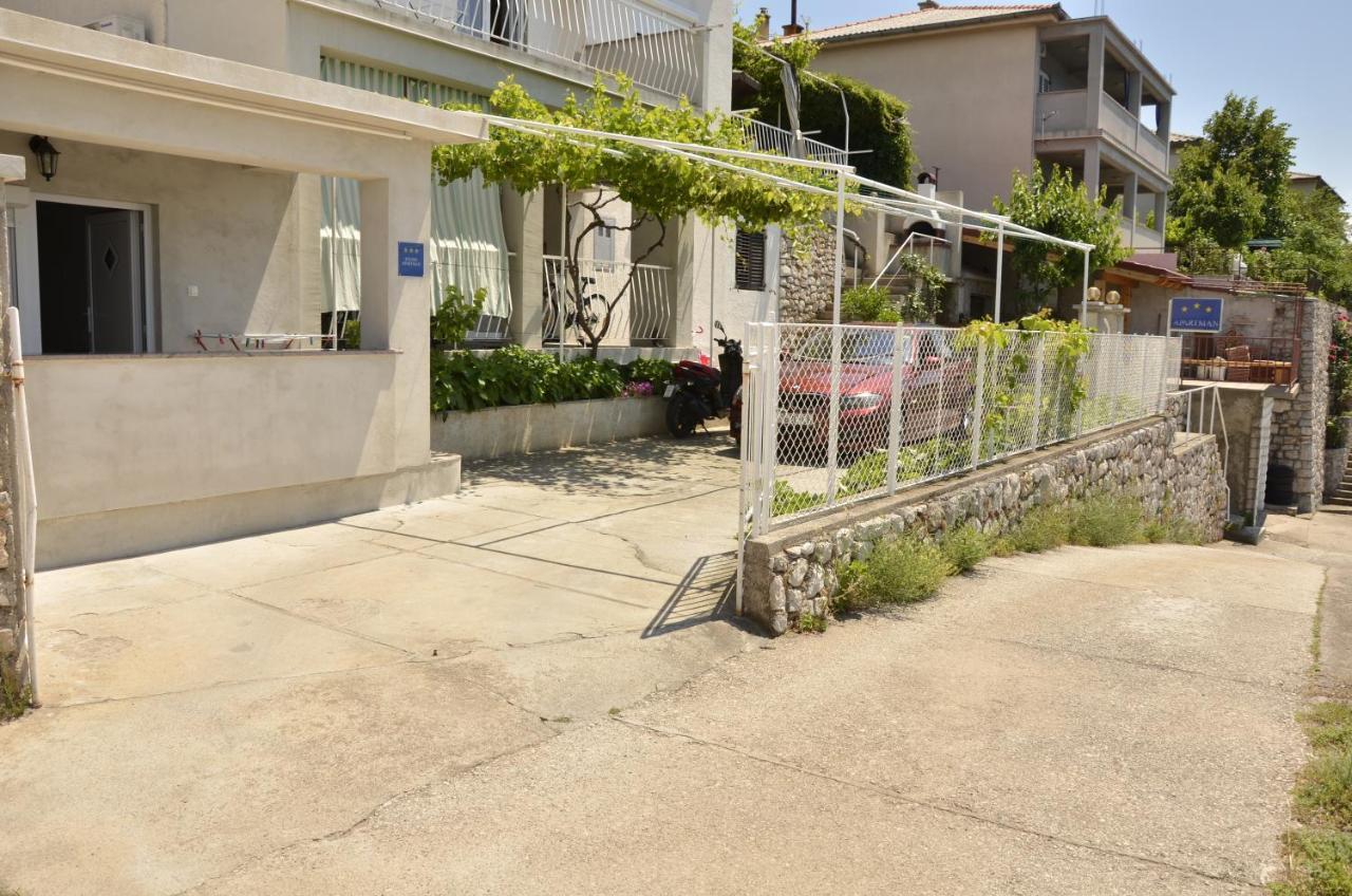 Apartmani Silvana&Vera Senj  Dış mekan fotoğraf